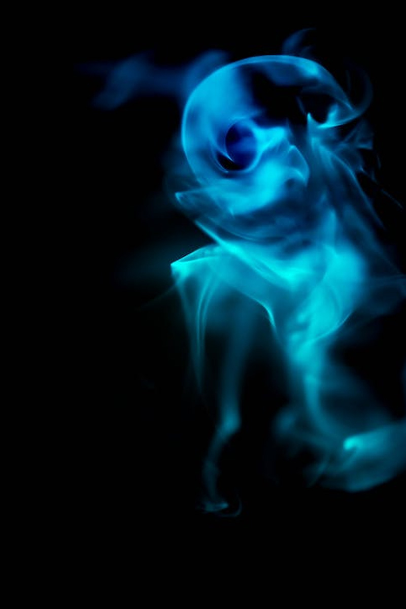 iPhone 14 Pro Blue Wallpaper